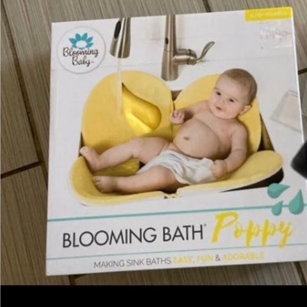 Baby Blooming bath. New in box.